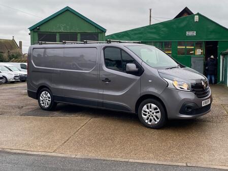 RENAULT TRAFIC 1.6 LL29 ENERGY dCi 125 Sport Nav Euro 6