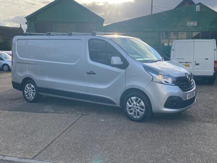 RENAULT TRAFIC 1.6 LL29 ENERGY dCi 125 Sport Nav Euro 6