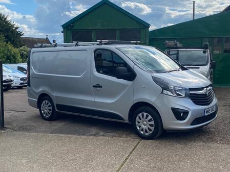 VAUXHALL VIVARO 1.6 CDTi 2700 BiTurbo ecoTEC Sportive