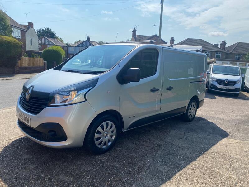 RENAULT TRAFIC