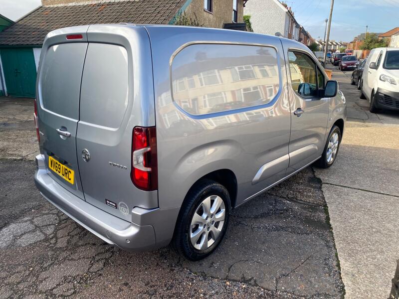 VAUXHALL COMBO