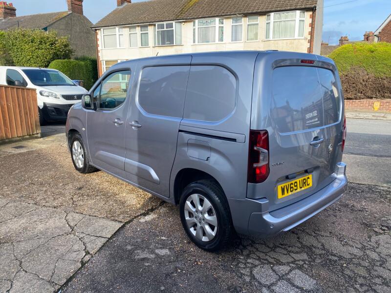 VAUXHALL COMBO