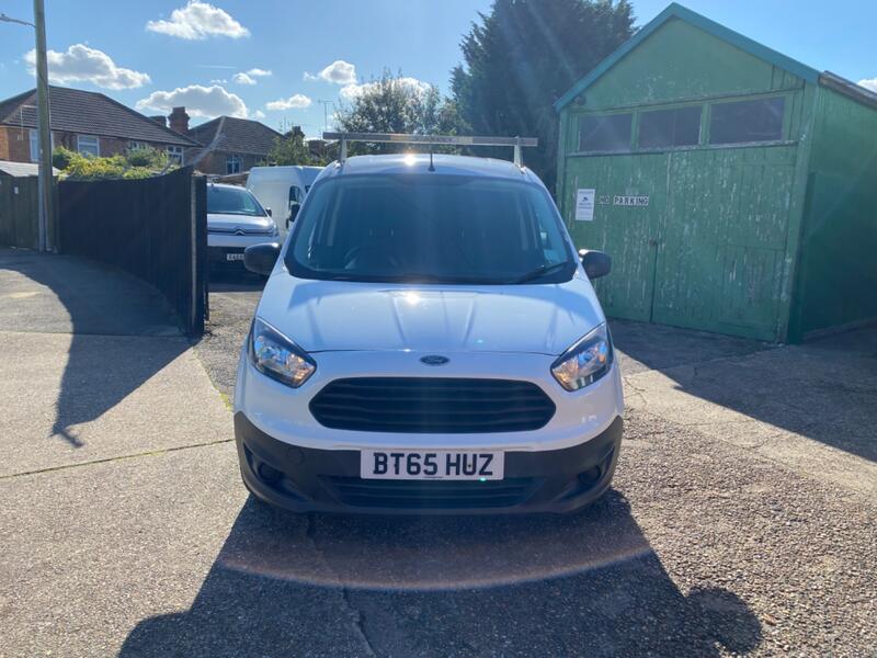 FORD TRANSIT COURIER