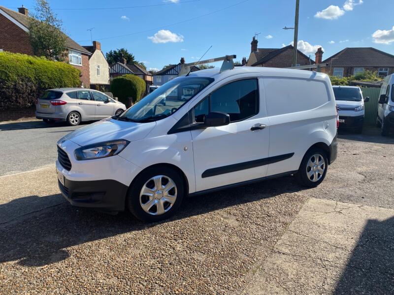 FORD TRANSIT COURIER