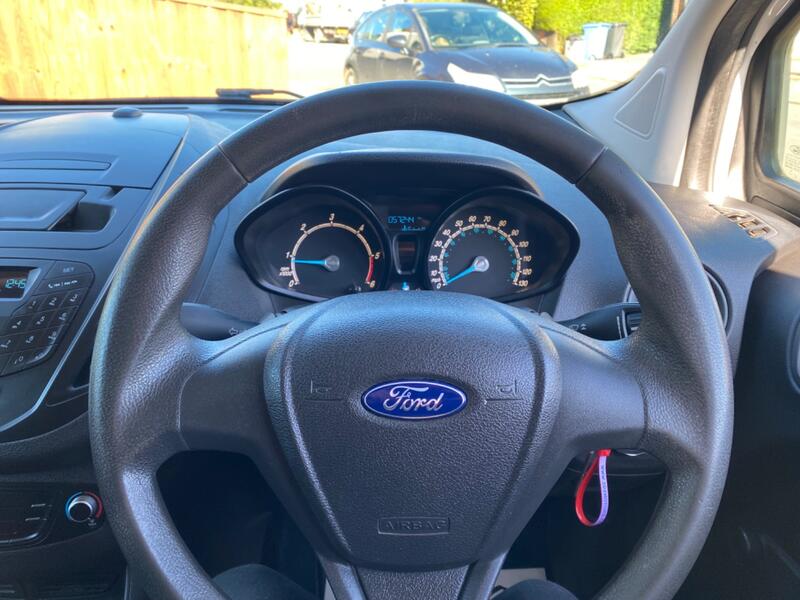 FORD TRANSIT COURIER