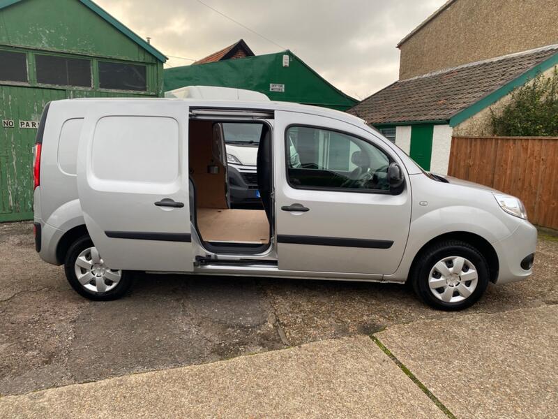 RENAULT KANGOO MAXI