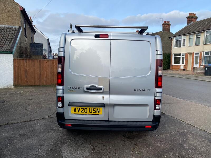 RENAULT TRAFIC