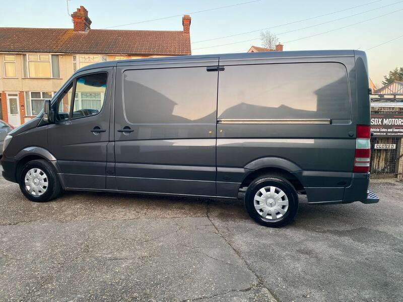MERCEDES-BENZ SPRINTER
