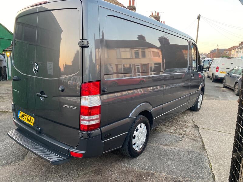 MERCEDES-BENZ SPRINTER