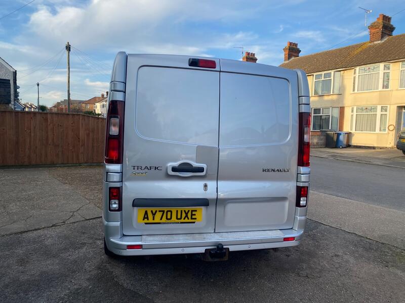 RENAULT TRAFIC
