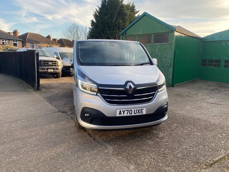 RENAULT TRAFIC