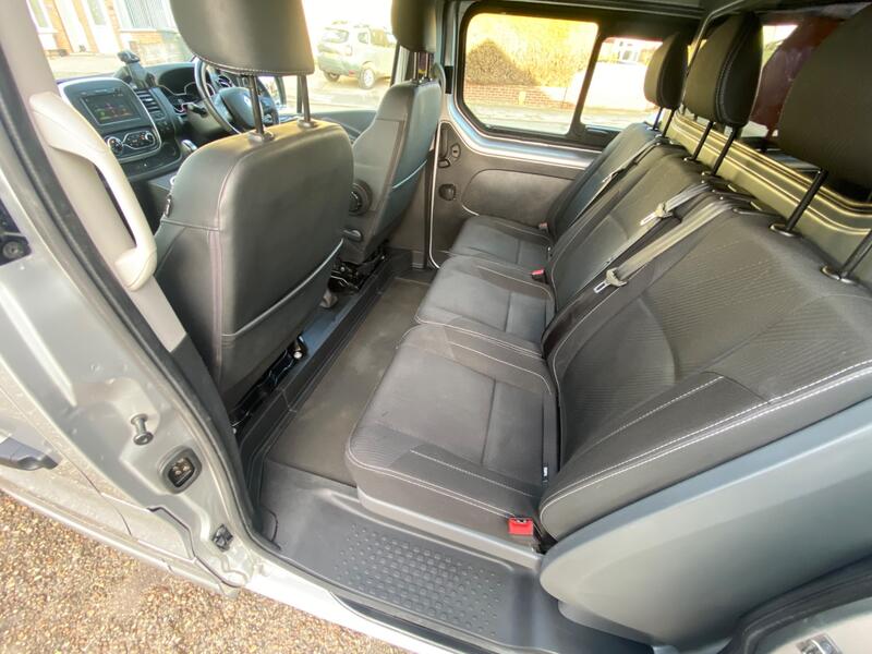 RENAULT TRAFIC
