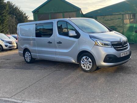RENAULT TRAFIC 2.0 Crew Van LL30 ENERGY dCi 170 Auto EDC Sport MY19