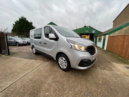 RENAULT TRAFIC SL27 SPORT DCI Crew Cab