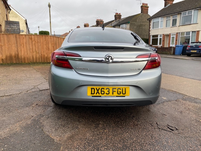 VAUXHALL INSIGNIA