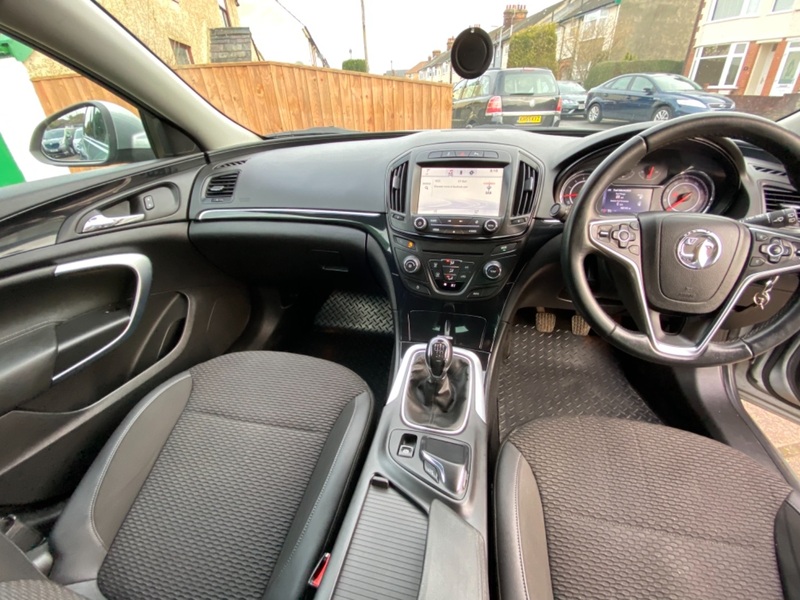 VAUXHALL INSIGNIA