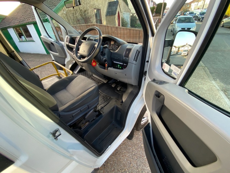 PEUGEOT BOXER