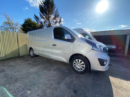 VAUXHALL VIVARO 2900 L2H1 CDTI PV SPORTIVE