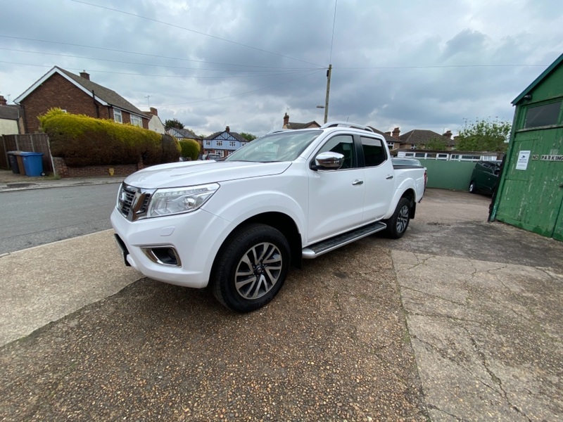 NISSAN NAVARA