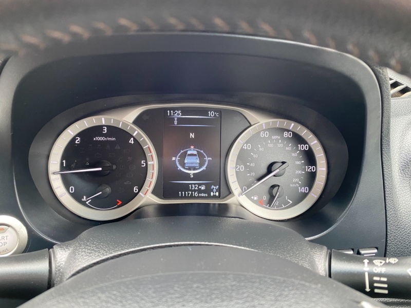 NISSAN NAVARA