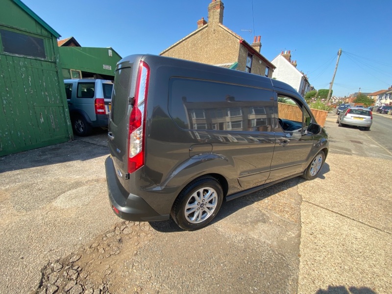 FORD TRANSIT CONNECT