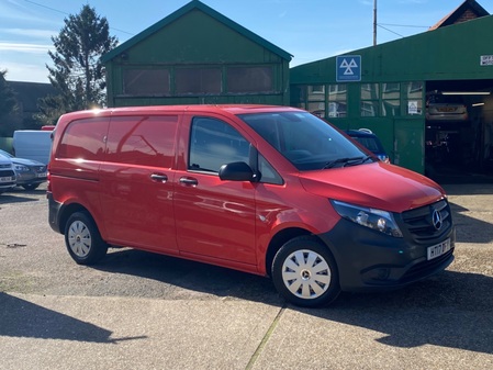 MERCEDES-BENZ VITO COMPACT 109 CDI