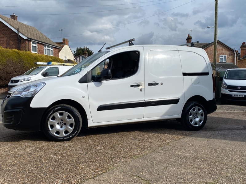 PEUGEOT PARTNER