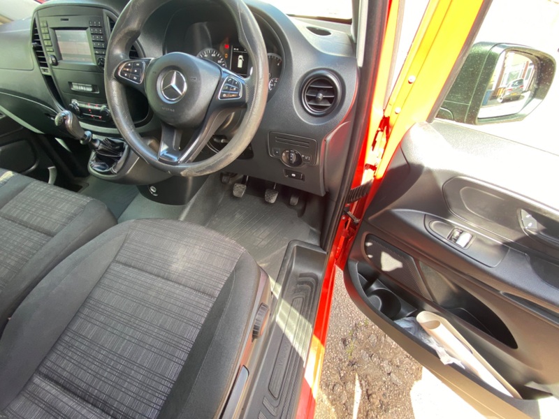 MERCEDES-BENZ VITO