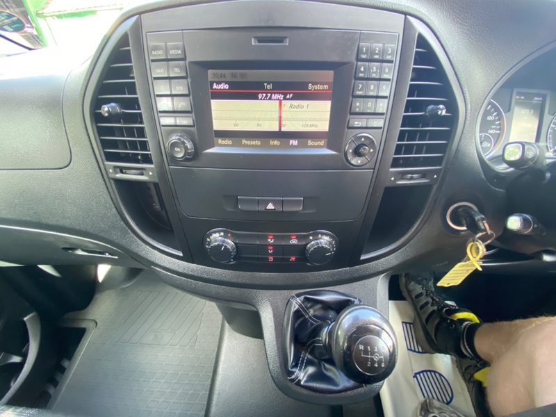 MERCEDES-BENZ VITO
