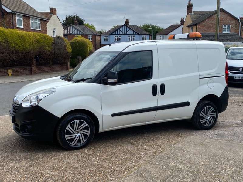 VAUXHALL COMBO