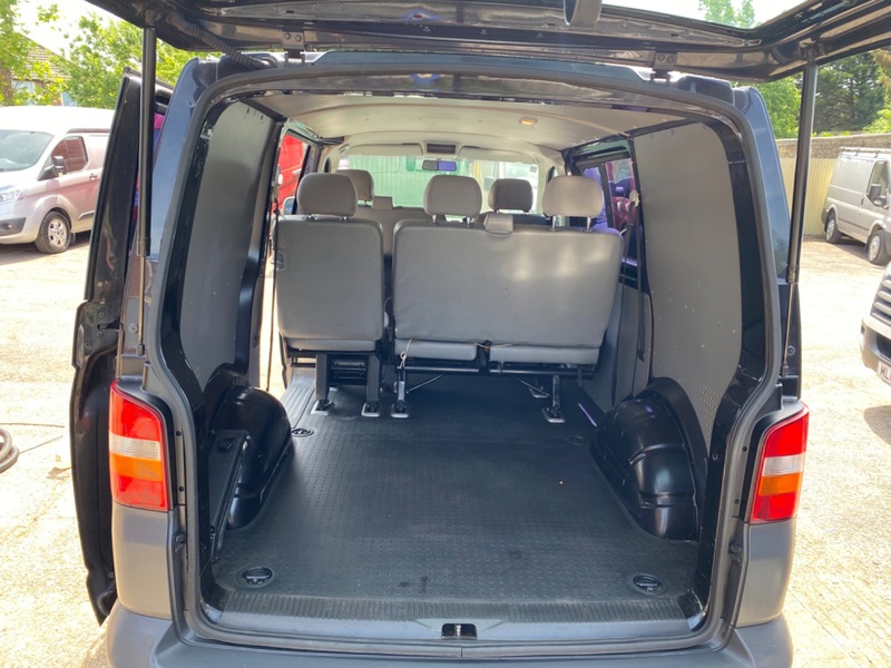 VOLKSWAGEN TRANSPORTER