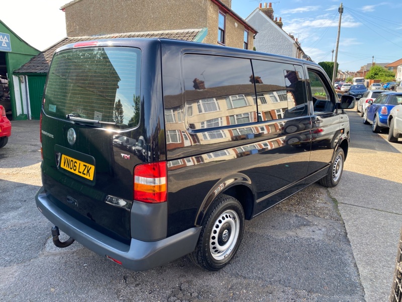 VOLKSWAGEN TRANSPORTER