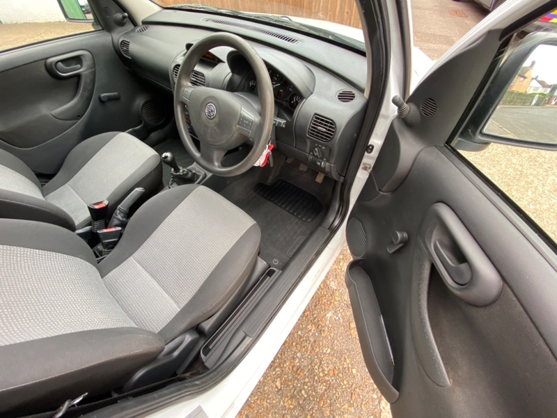 VAUXHALL COMBO