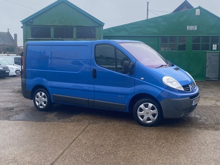 RENAULT TRAFIC SL27 DCI SR PV