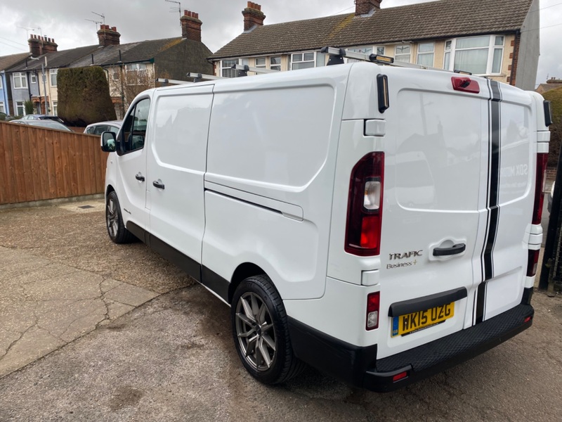 RENAULT TRAFIC