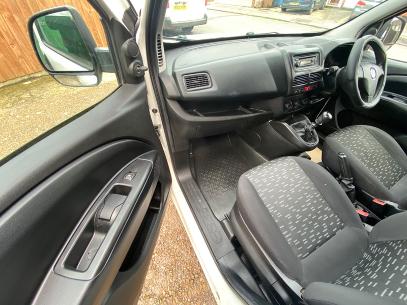 VAUXHALL COMBO