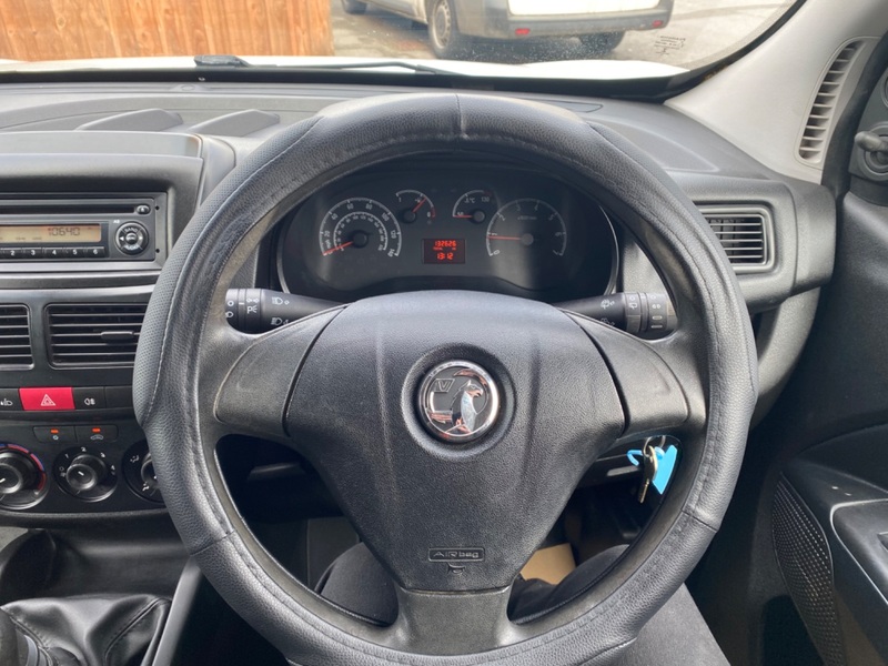 VAUXHALL COMBO