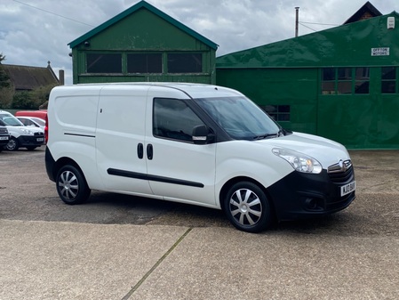 VAUXHALL COMBO 2300 L2H1 CDTI SS