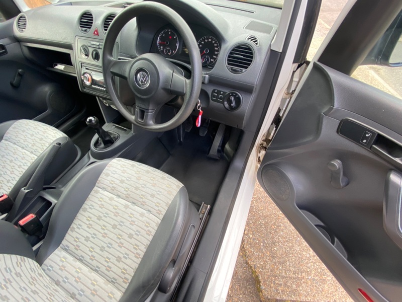 VOLKSWAGEN CADDY