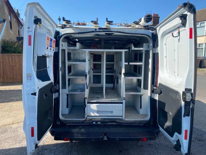 VAUXHALL VIVARO